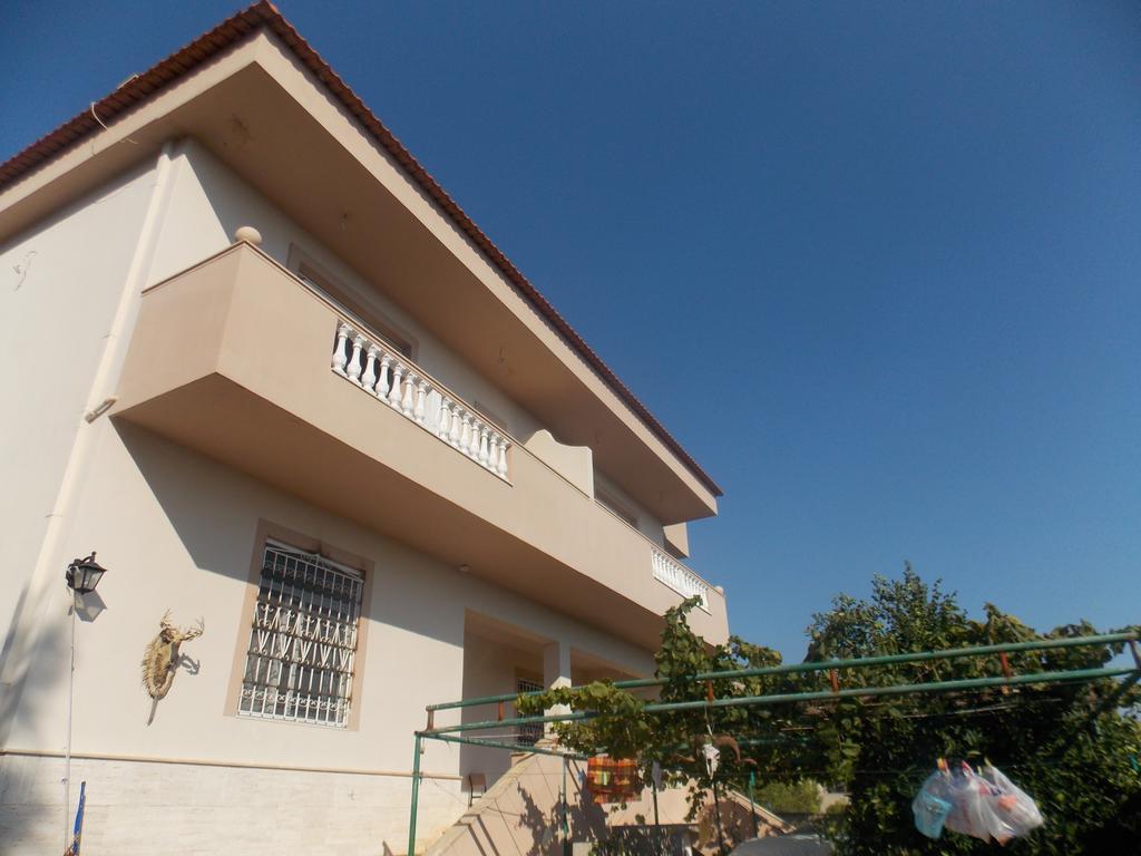 Guest House Vila Bega Sarandë Exteriör bild