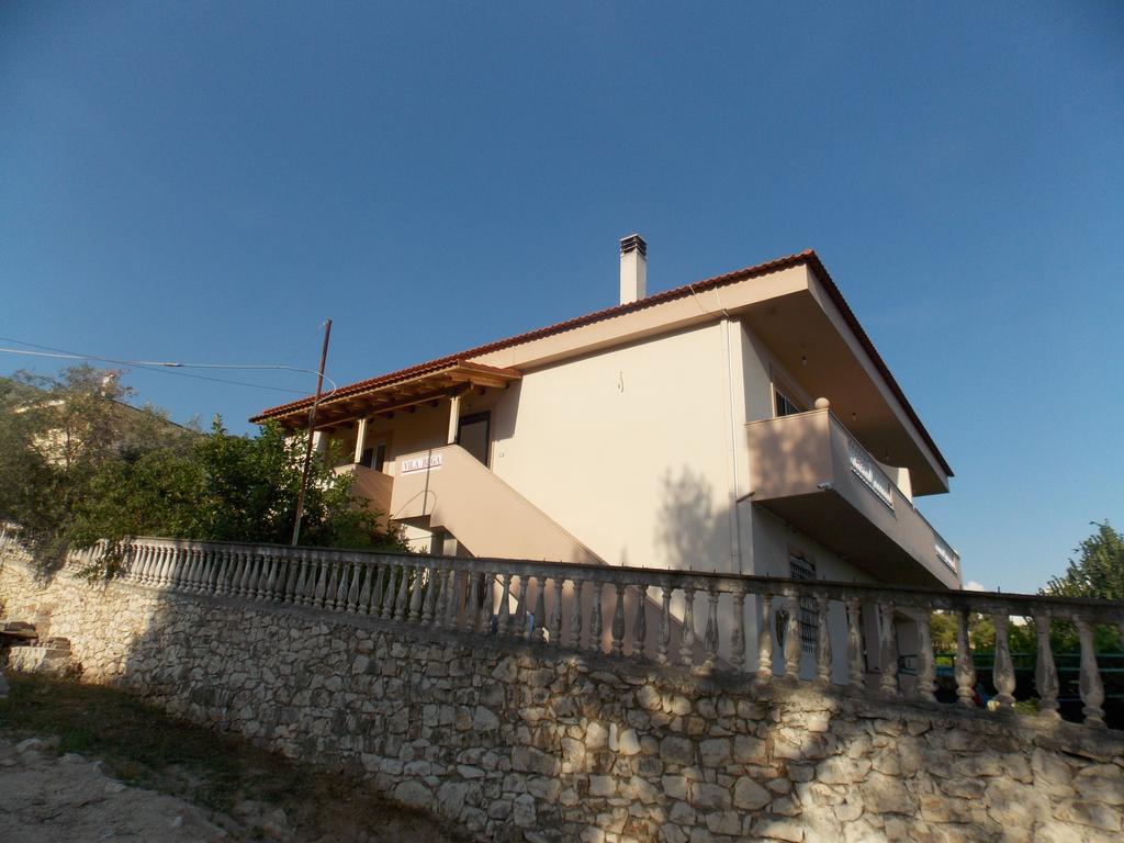 Guest House Vila Bega Sarandë Exteriör bild