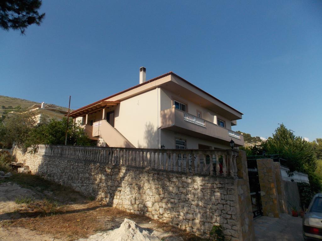 Guest House Vila Bega Sarandë Exteriör bild
