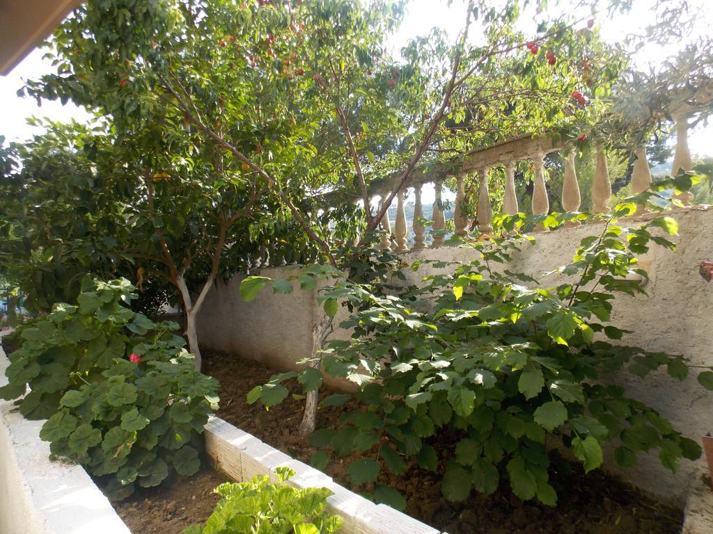 Guest House Vila Bega Sarandë Exteriör bild