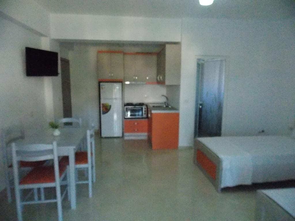 Guest House Vila Bega Sarandë Exteriör bild