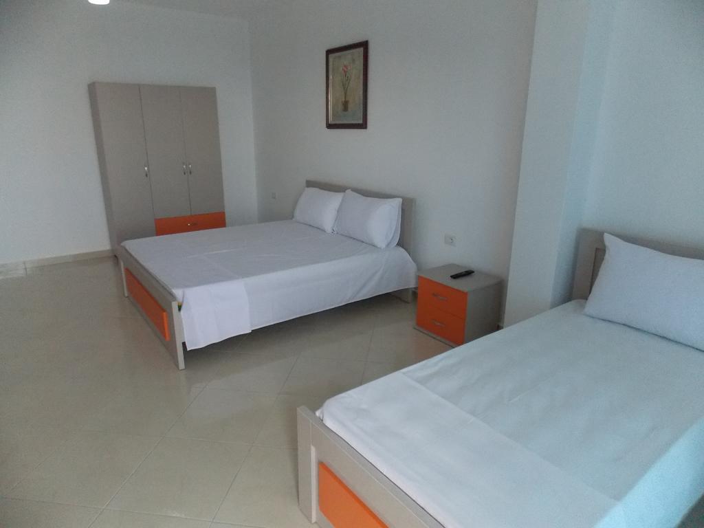 Guest House Vila Bega Sarandë Exteriör bild