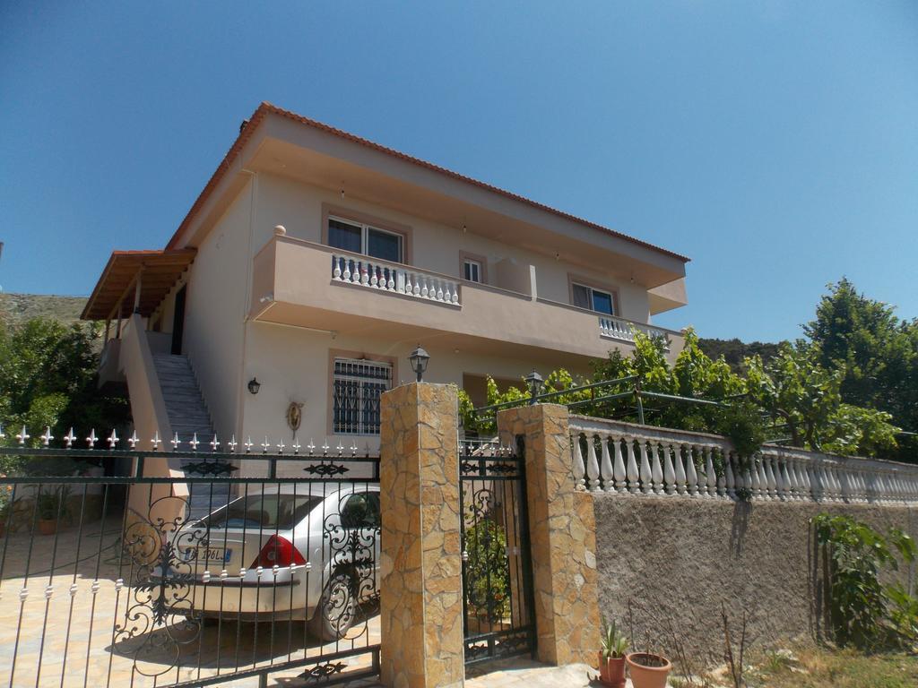 Guest House Vila Bega Sarandë Exteriör bild