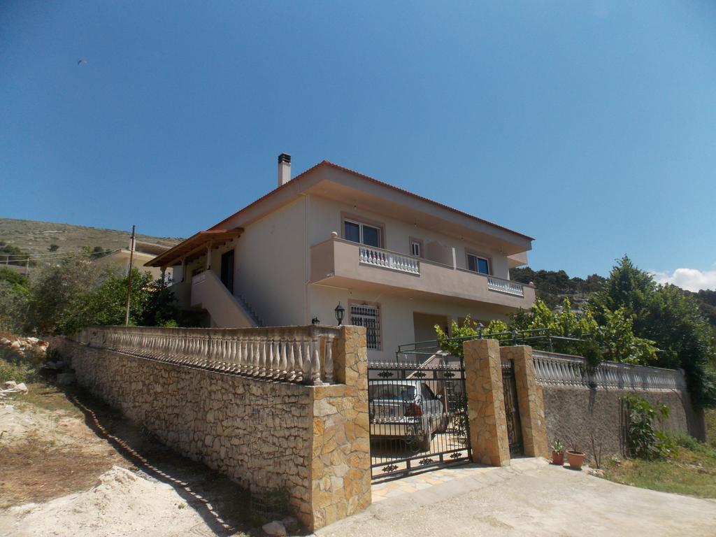 Guest House Vila Bega Sarandë Exteriör bild