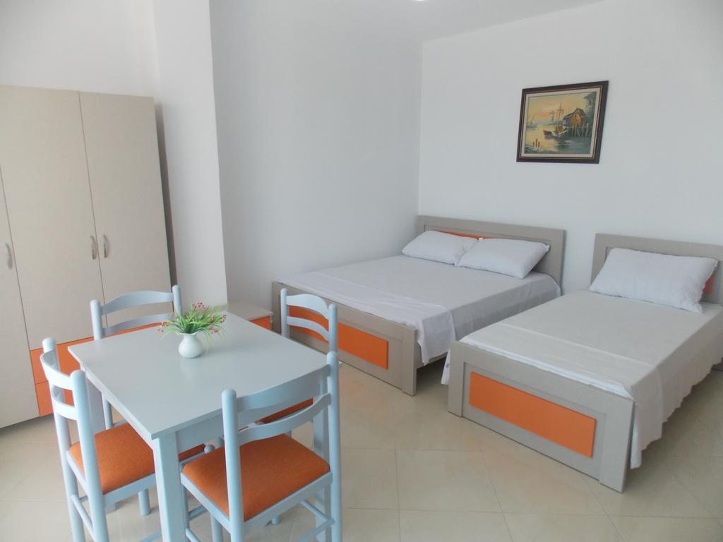 Guest House Vila Bega Sarandë Exteriör bild