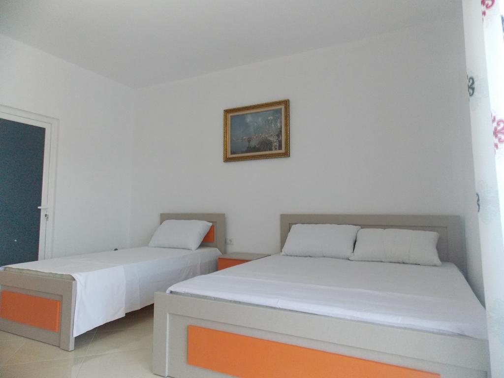 Guest House Vila Bega Sarandë Exteriör bild